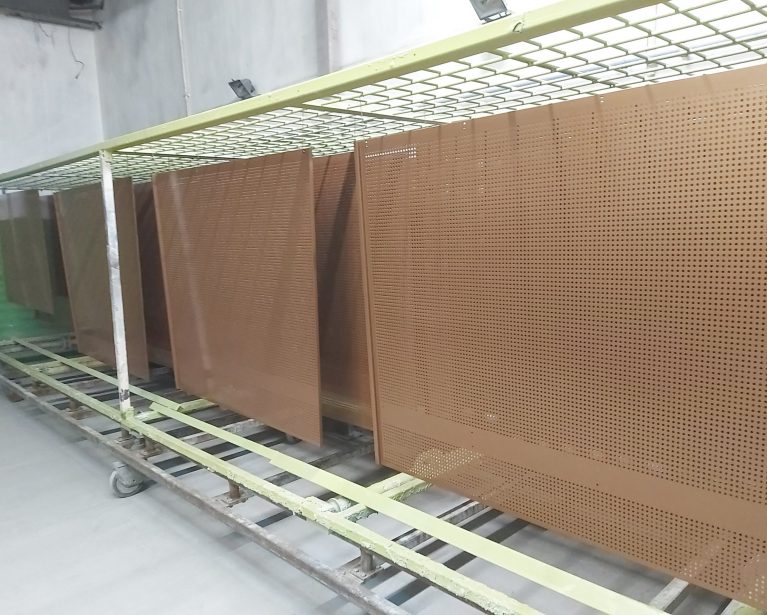 Lakierowanie proszkowe blach aluminiowych, stalowych i ocynkowanych 